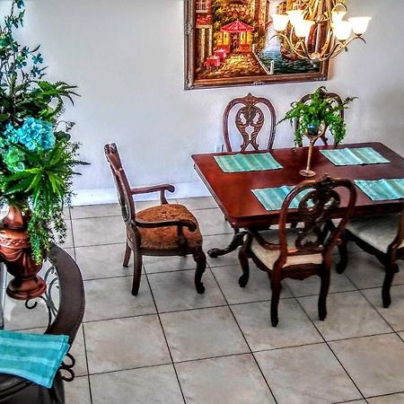 Mediterranean Three Story Beach Townhouse St. Pete Beach Eksteriør bilde