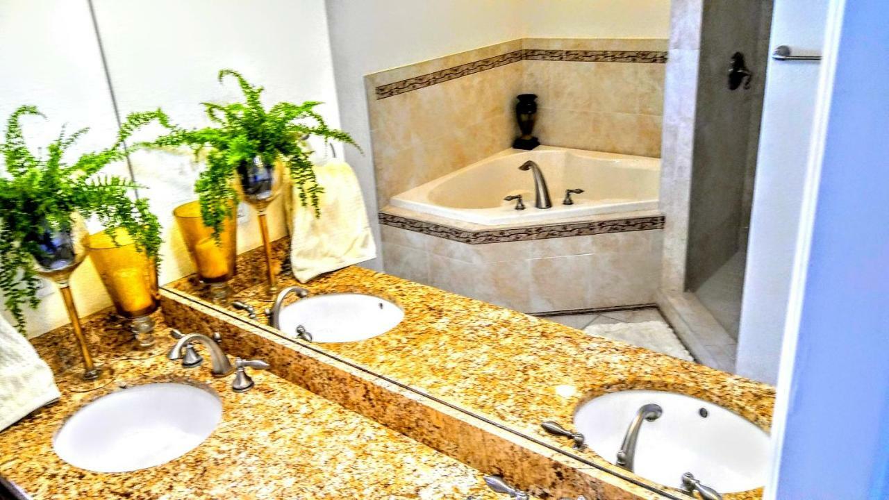 Mediterranean Three Story Beach Townhouse St. Pete Beach Eksteriør bilde