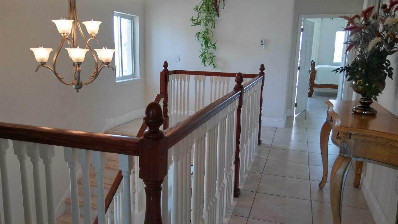 Mediterranean Three Story Beach Townhouse St. Pete Beach Eksteriør bilde