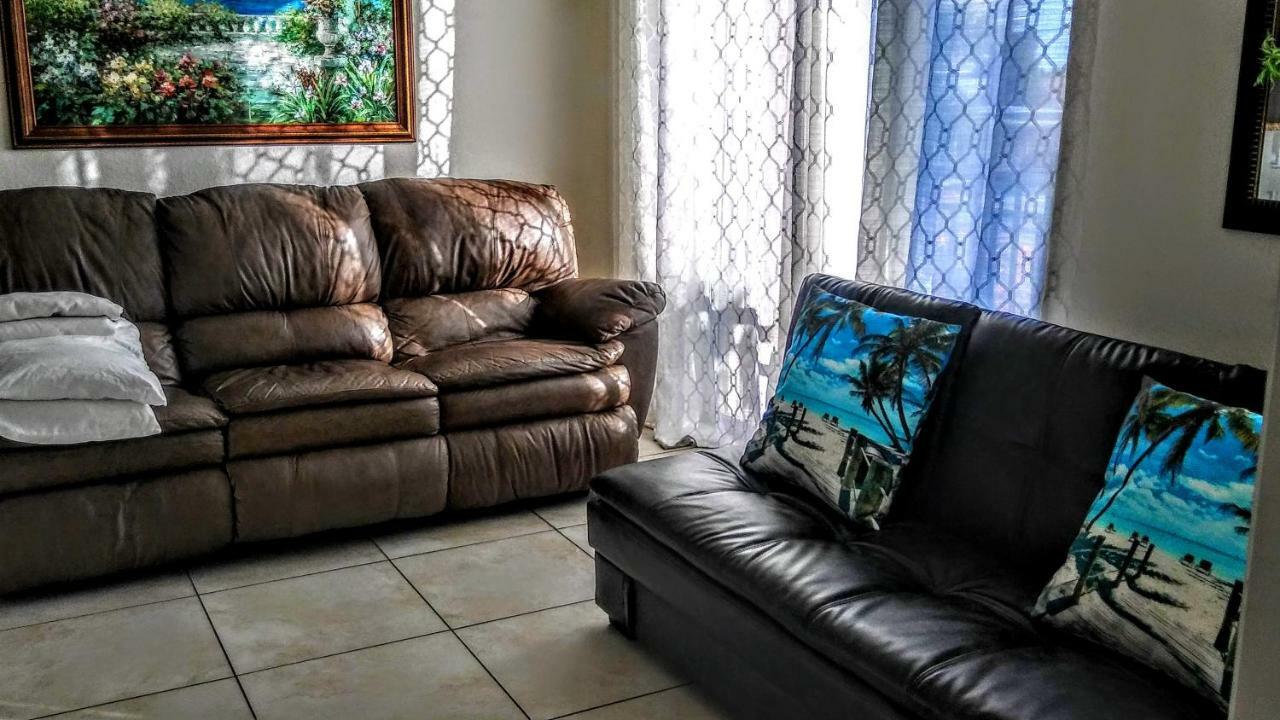 Mediterranean Three Story Beach Townhouse St. Pete Beach Eksteriør bilde