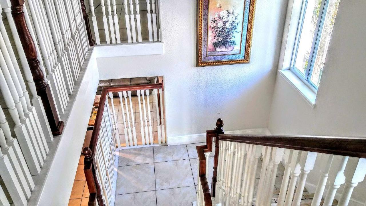 Mediterranean Three Story Beach Townhouse St. Pete Beach Eksteriør bilde
