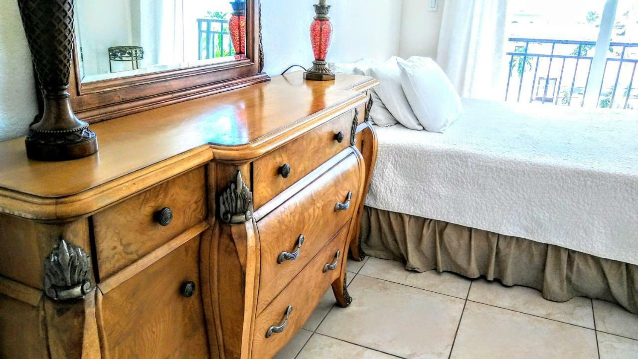 Mediterranean Three Story Beach Townhouse St. Pete Beach Eksteriør bilde